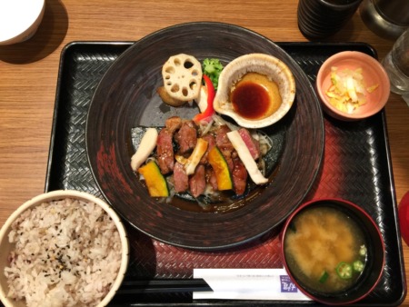 Beef steak & grilled vegetable set meal at Ootoya
