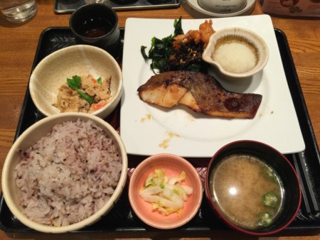 Charcoal grilled red snapper meal set in Ootoya