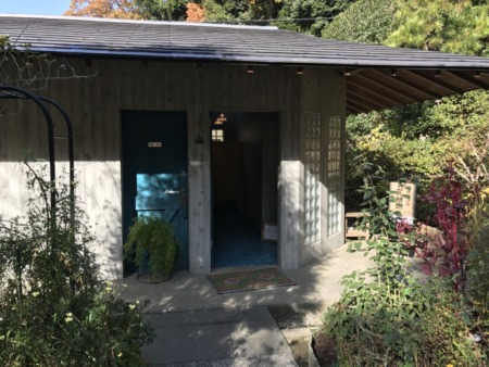 Public lavatory of Meigetsuin in Kamakura