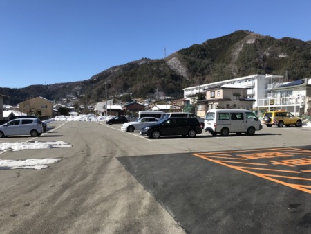 Parking lot in Arakurayama Sengen Park