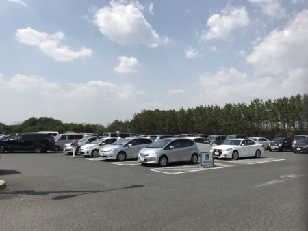 Sea breeze Entrance (Kaihinguchi) parking lot in Hitachi Seaside Park